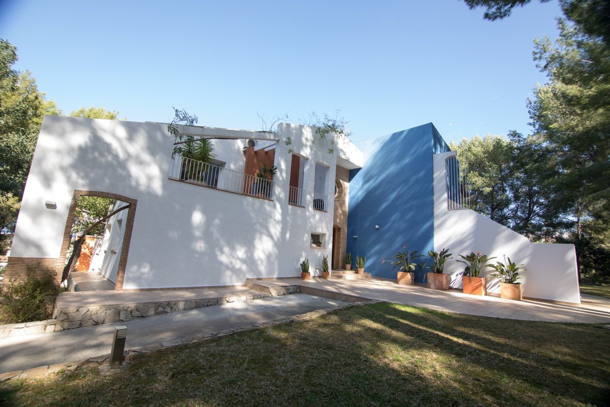 Villa moderna en la Urbanización La Sella