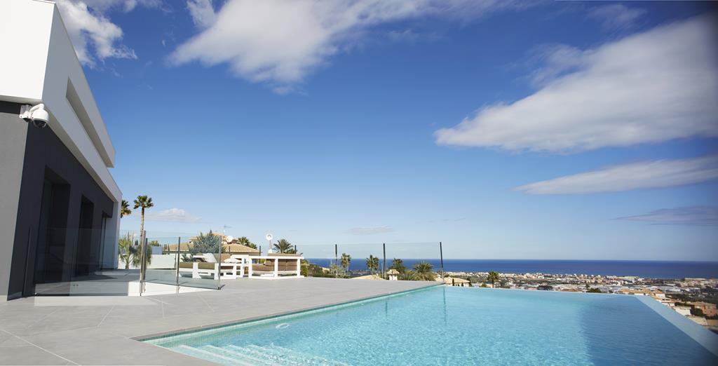 Villa moderna construida por Vives Pons con vistas al mar en Dénia