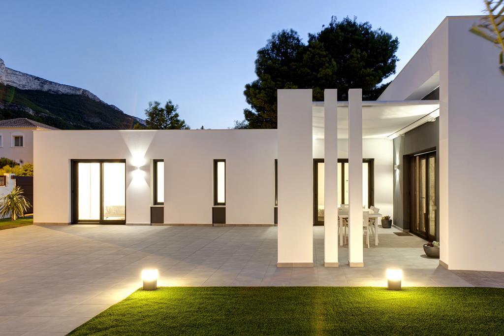Moderne Villa des Neubaus in Dénia