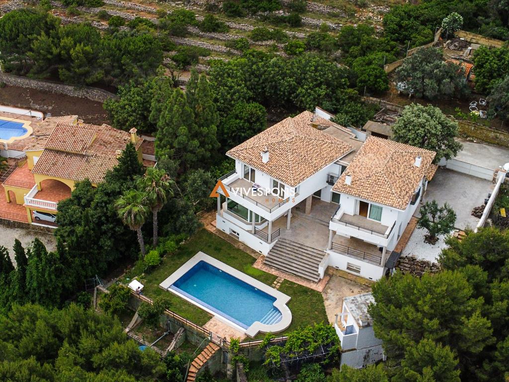 Villa with sea views and in the natural park of Montgó, in Dénia