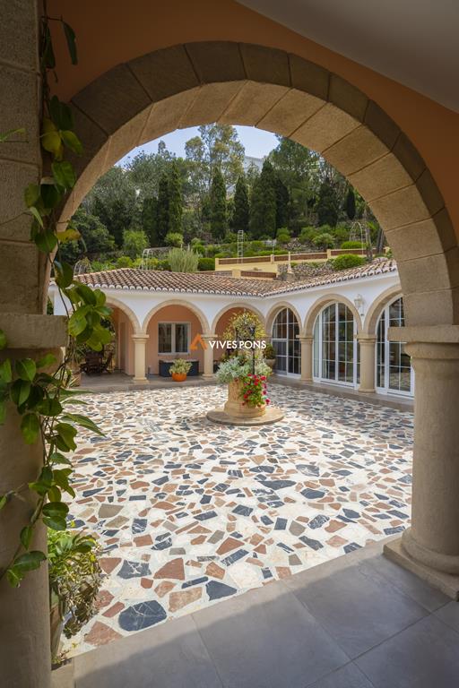 Villa mit Meerblick, Gästehaus und großem Garten, in Las Rotas, Dénia
