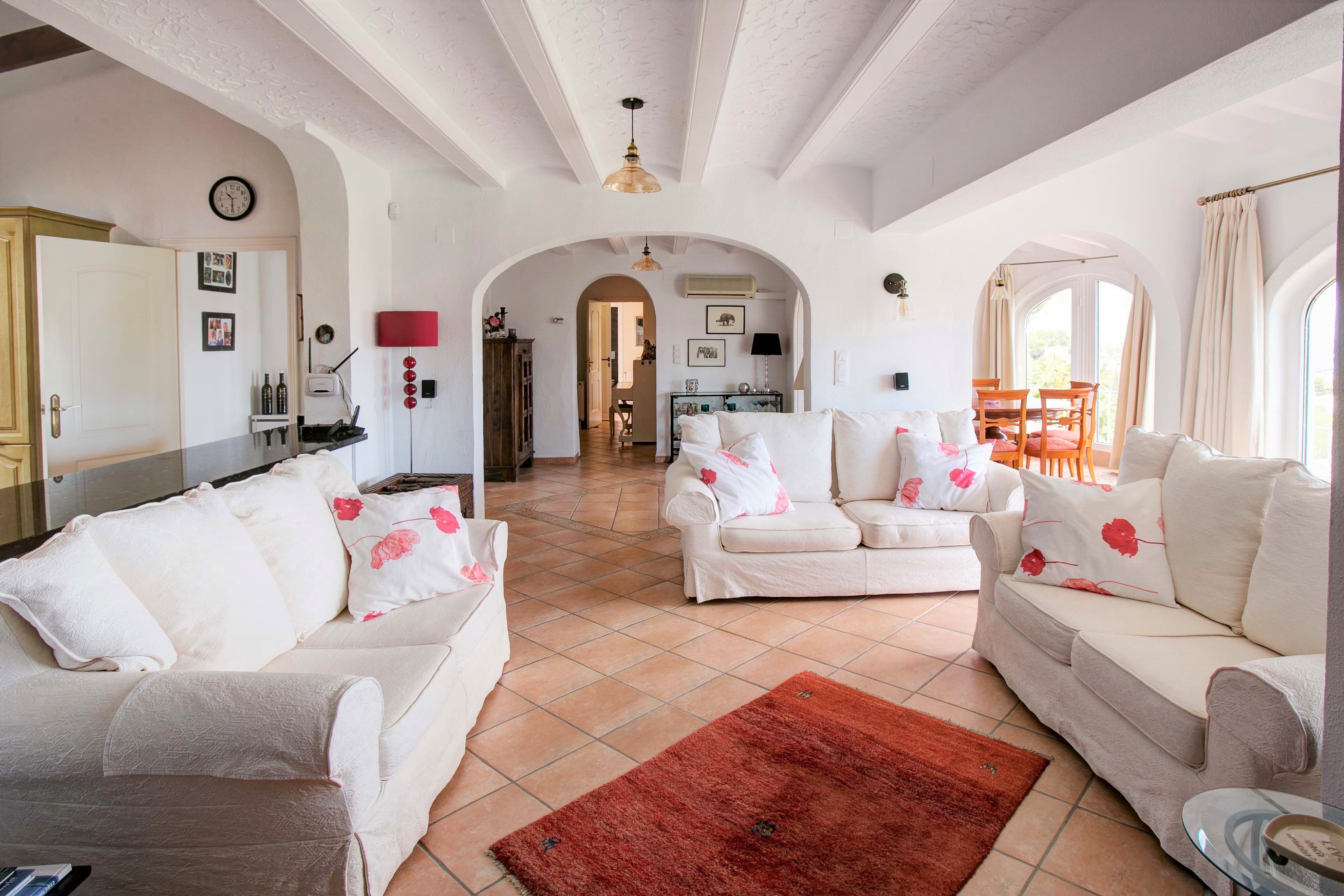 A vendre: Dénia, Alicante - Villa de quatre chambres avec appartement séparé, vue sur la mer et la montagne, piscine et jardin